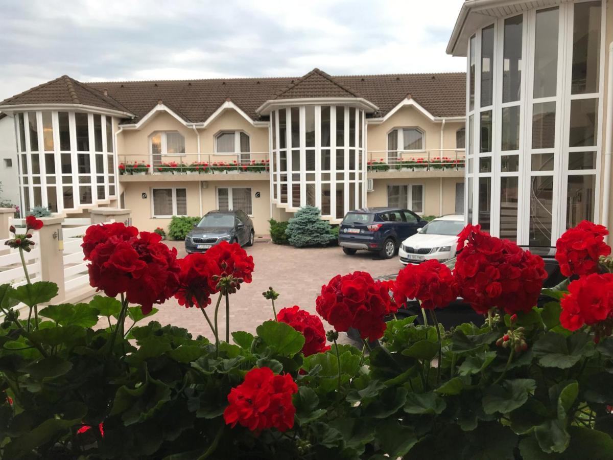 Villa Brussels 데바 외부 사진