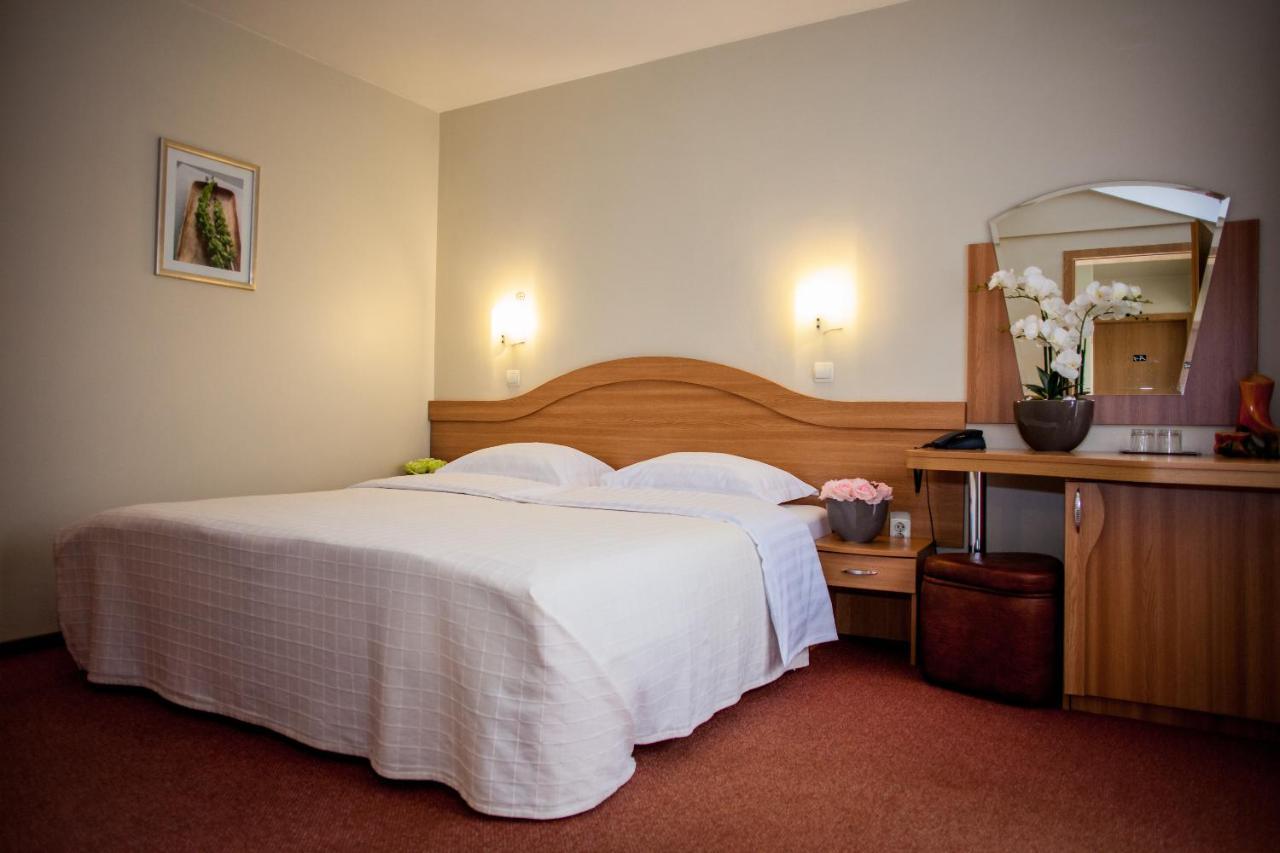 Villa Brussels 데바 외부 사진
